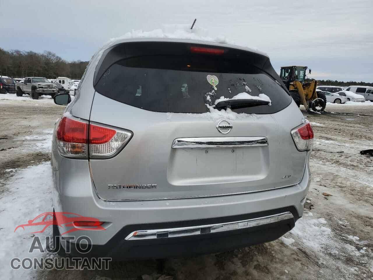 NISSAN PATHFINDER 2015 - 5N1AR2MM7FC623704