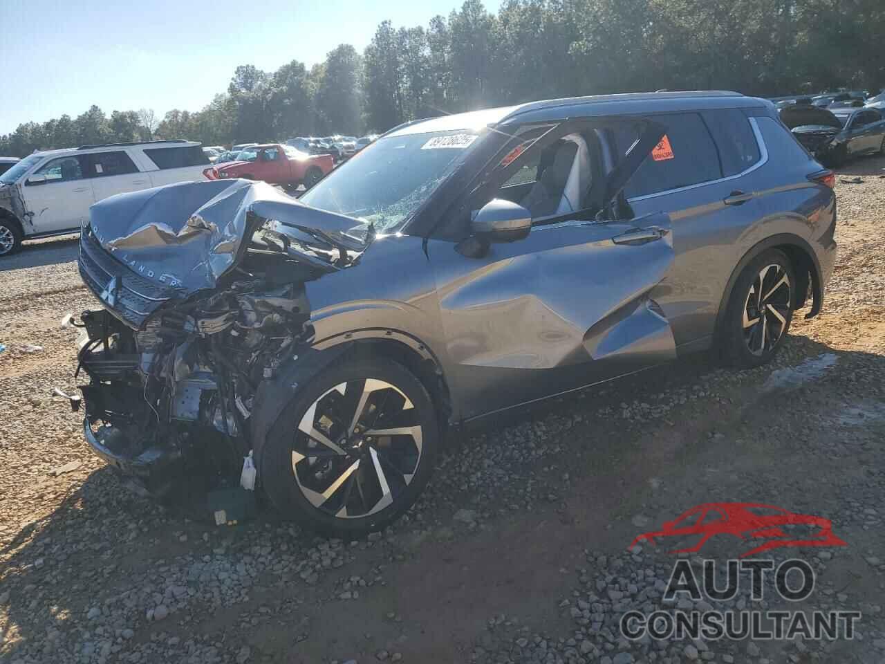 MITSUBISHI OUTLANDER 2023 - JA4J3VA86PZ007807