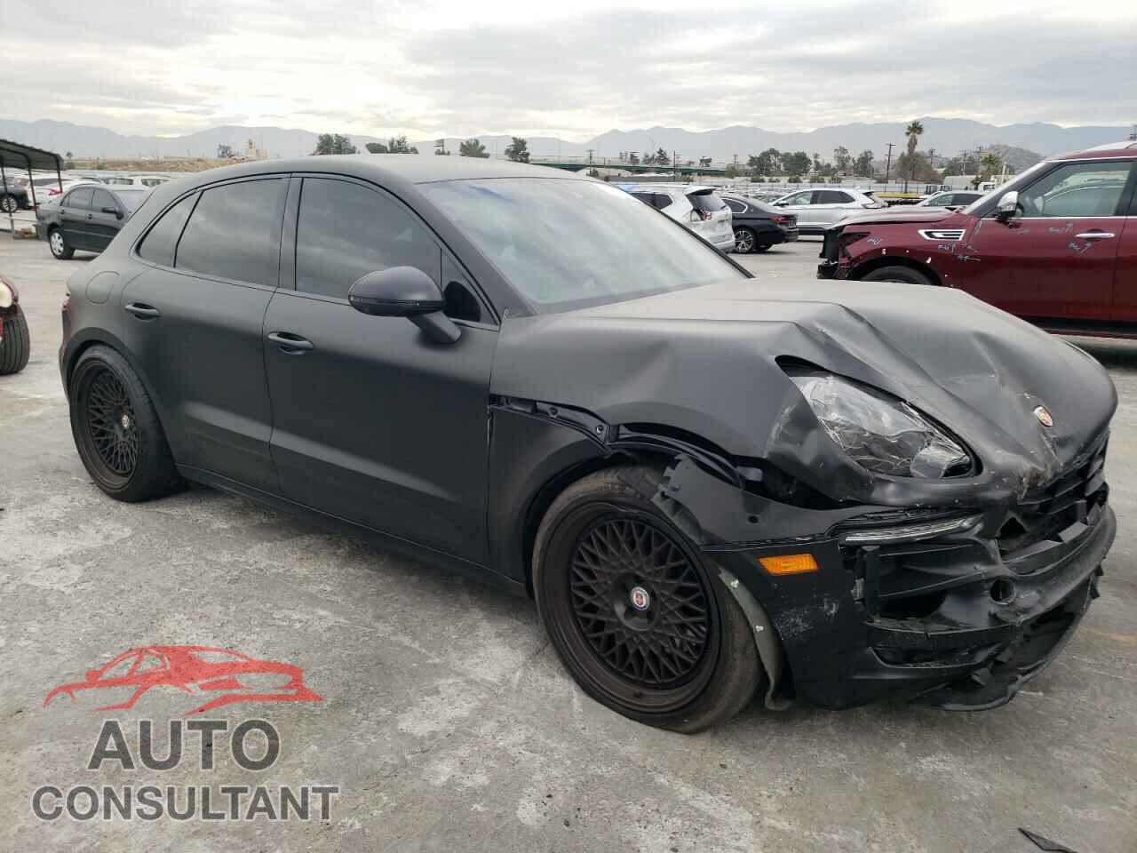 PORSCHE MACAN 2017 - WP1AG2A57HLB50301