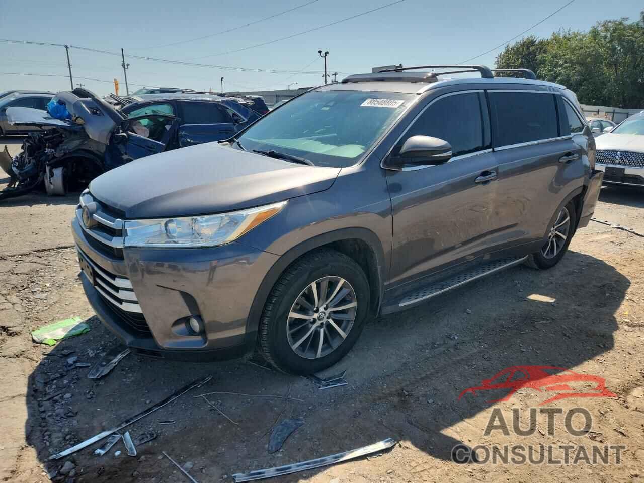 TOYOTA HIGHLANDER 2017 - 5TDKZRFH4HS512756