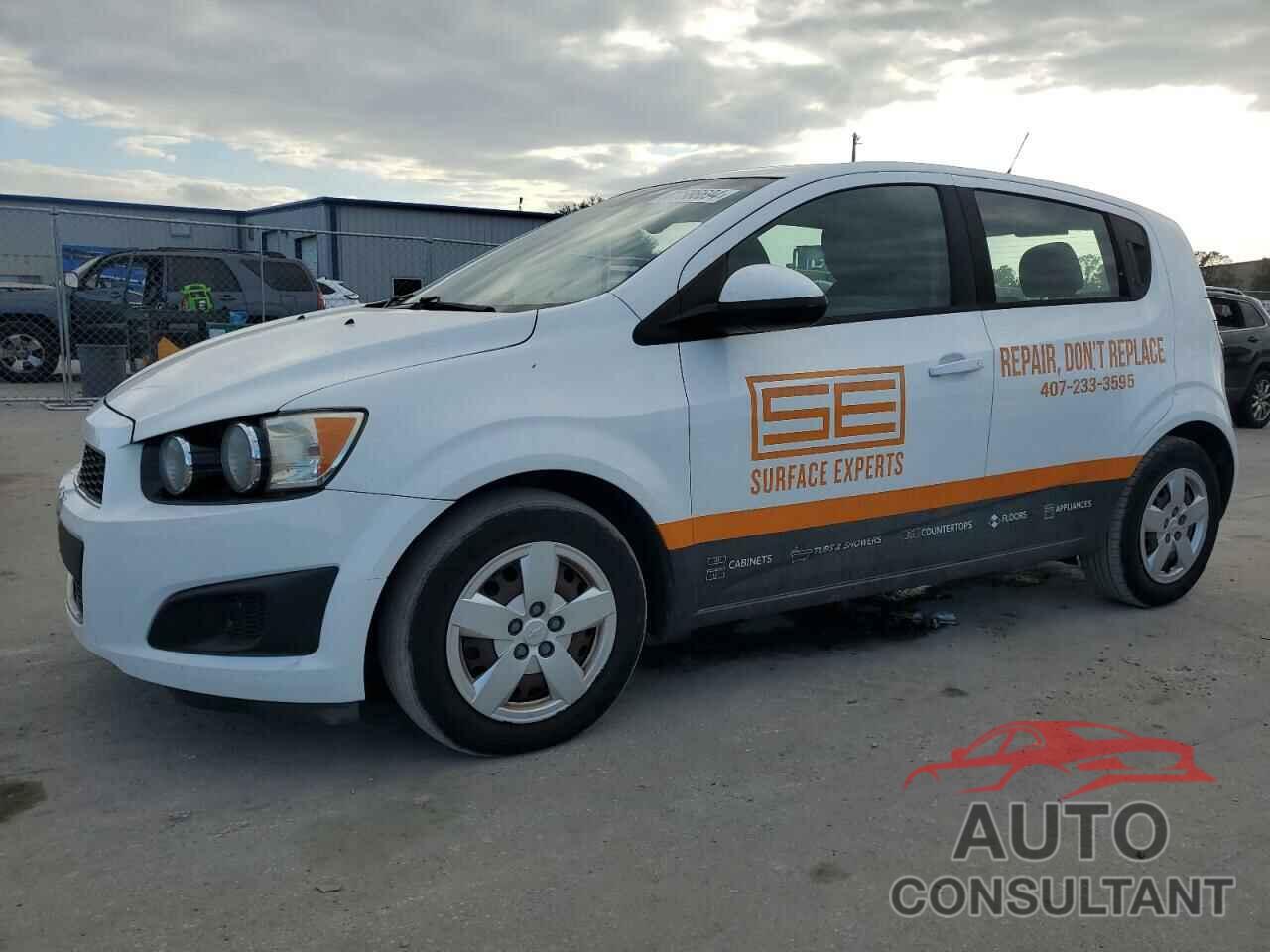 CHEVROLET SONIC 2013 - 1G1JA6SG3D4139125
