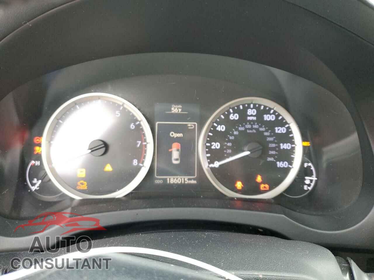 LEXUS IS 2014 - JTHBF1D21E5036202