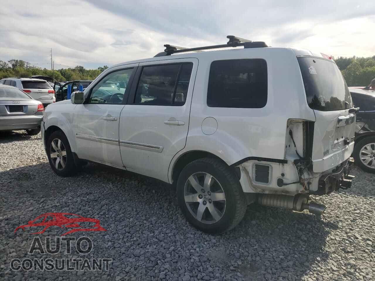 HONDA PILOT 2013 - 5FNYF4H90DB045331