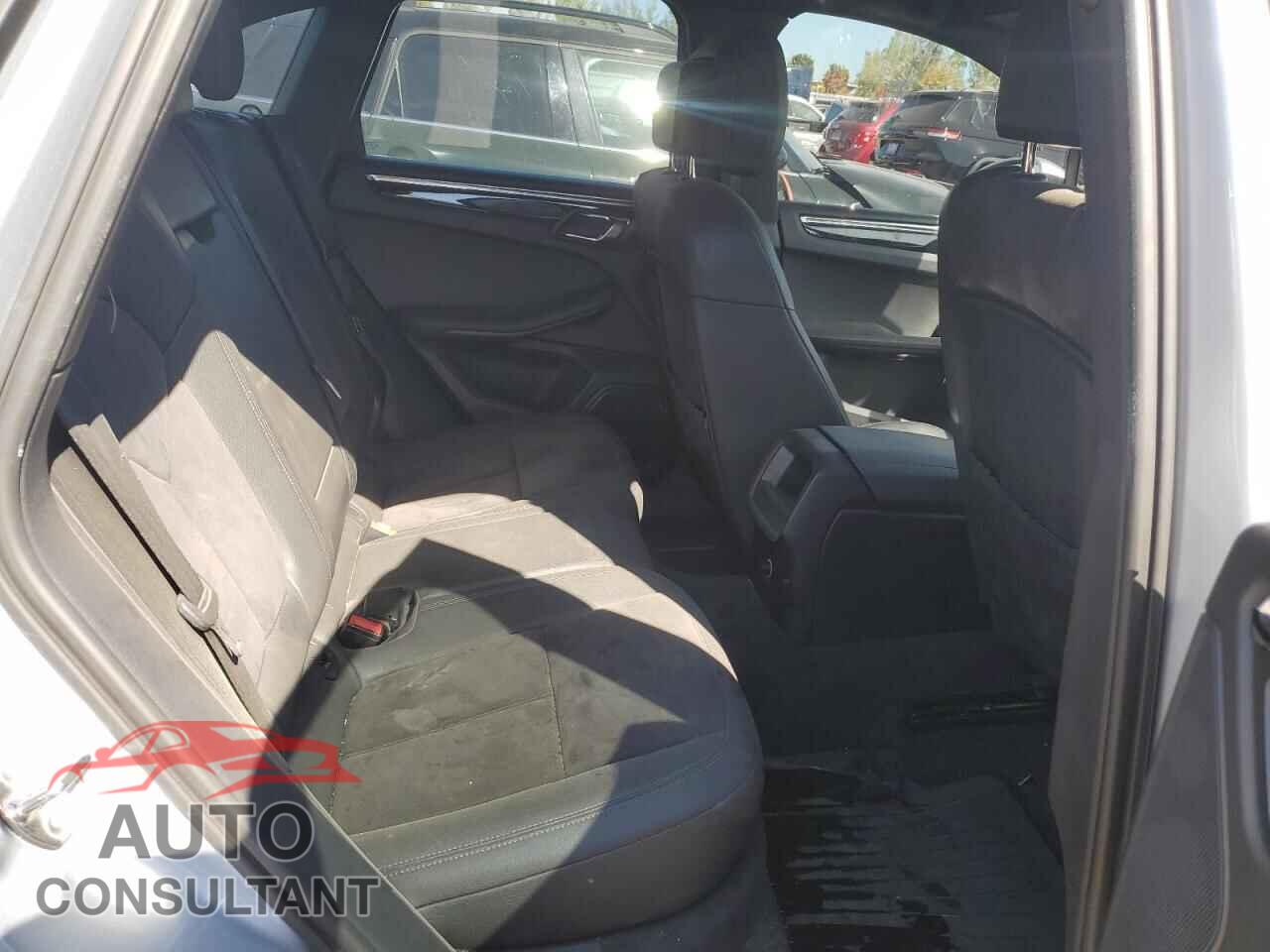PORSCHE MACAN 2015 - WP1AB2A54FLB58822