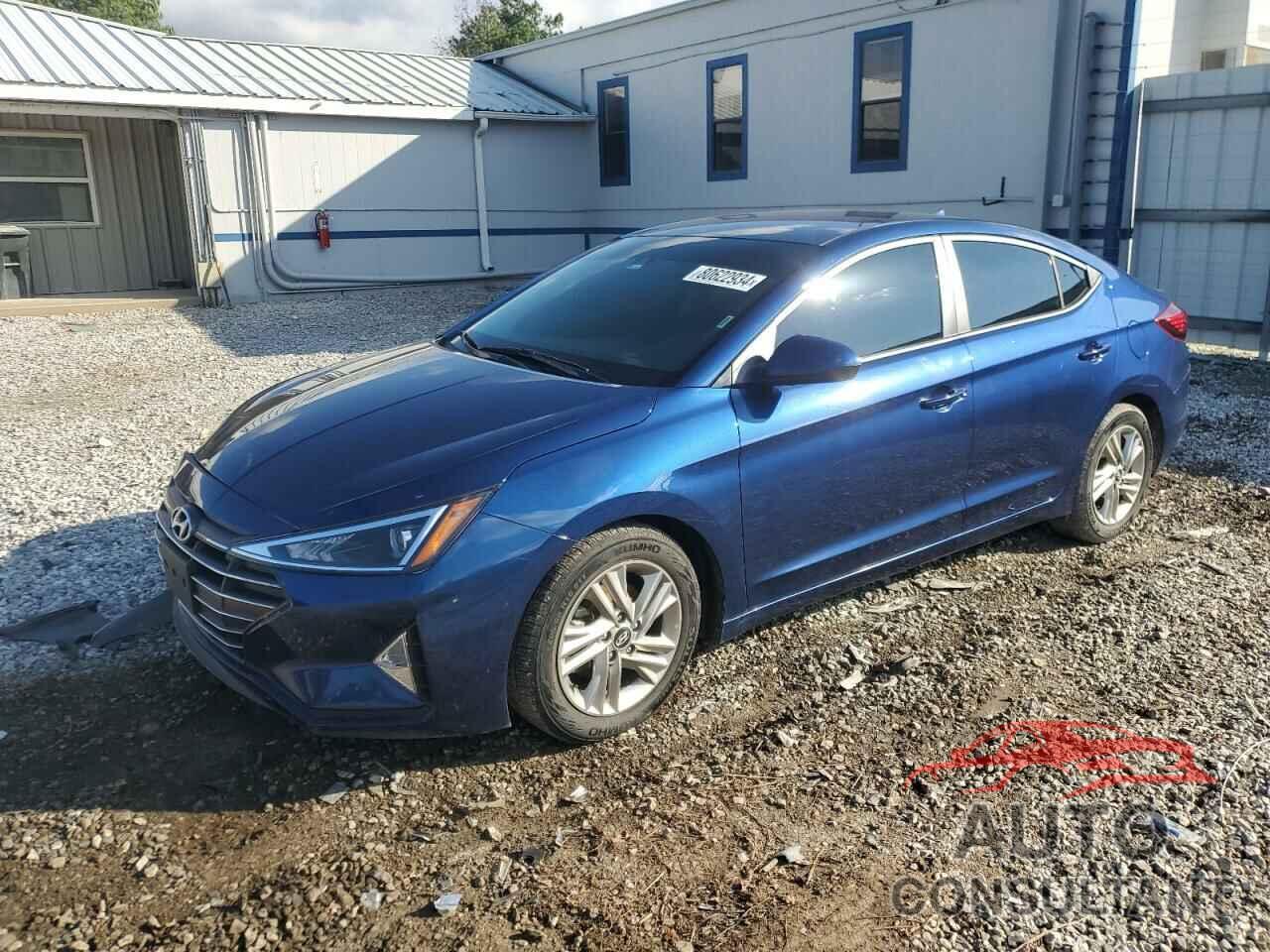 HYUNDAI ELANTRA 2019 - 5NPD84LF5KH418609
