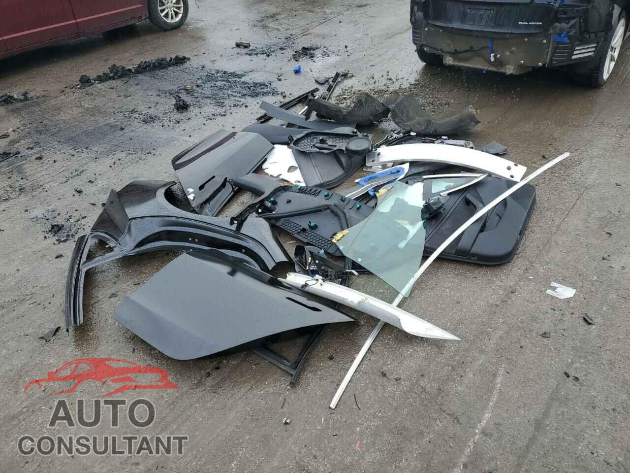 TESLA MODEL 3 2019 - 5YJ3E1EB6KF212016