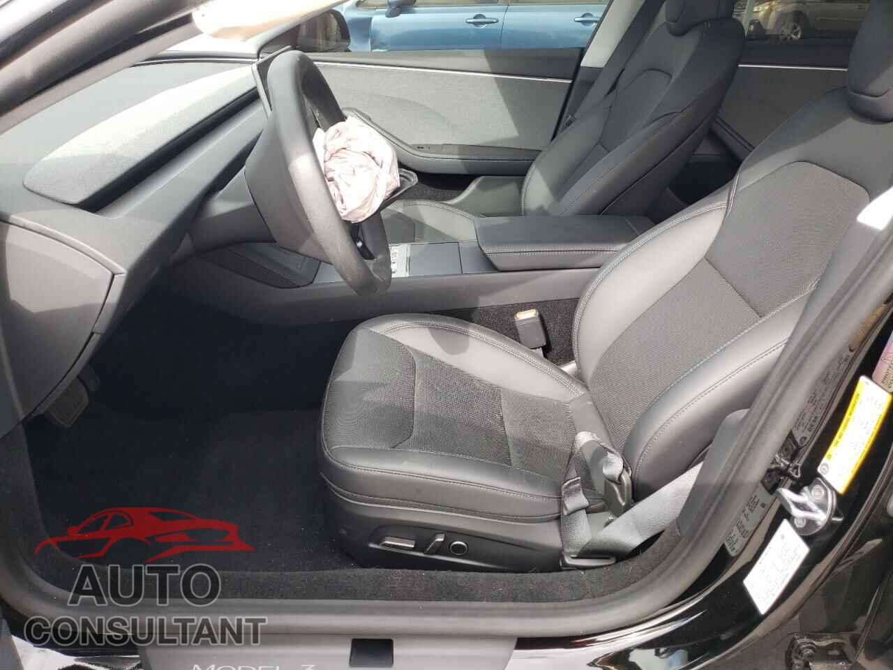 TESLA MODEL 3 2025 - 5YJ3E1EA3SF884803