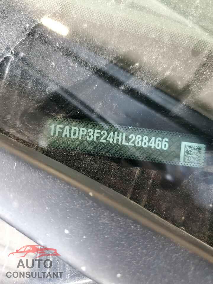 FORD FOCUS 2017 - 1FADP3F24HL288466