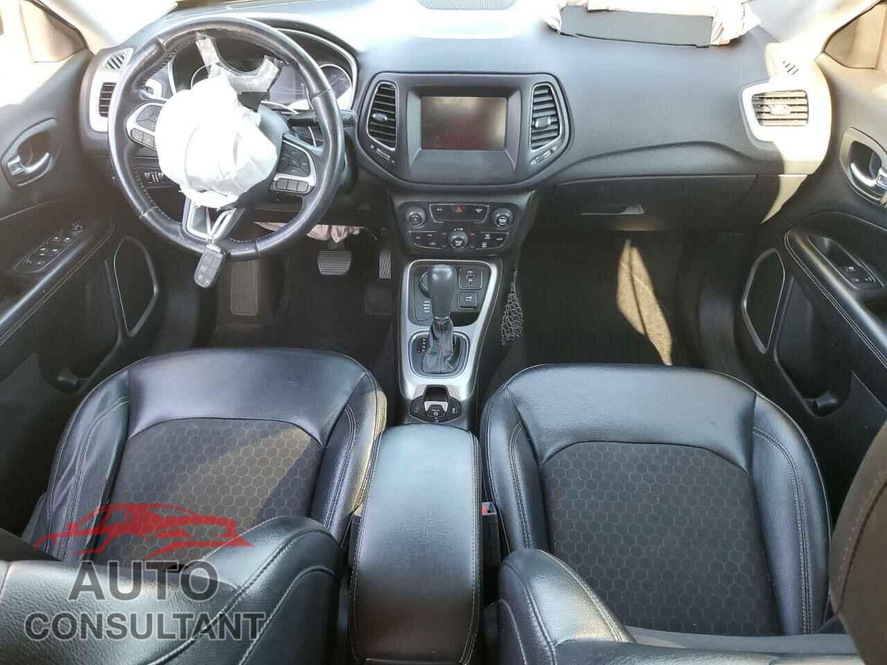 JEEP COMPASS 2020 - 3C4NJDBB9LT125837
