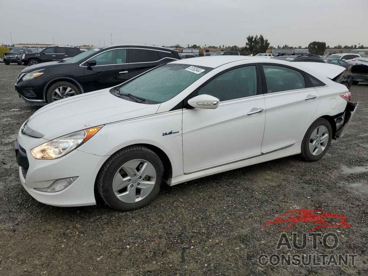 HYUNDAI SONATA 2011 - KMHEC4A46BA003452