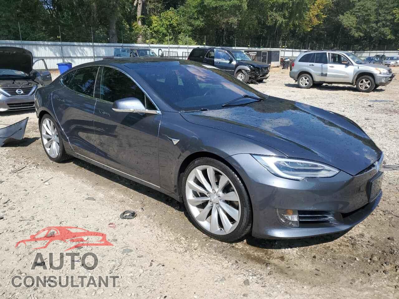 TESLA MODEL S 2017 - 5YJSA1E21HF195433