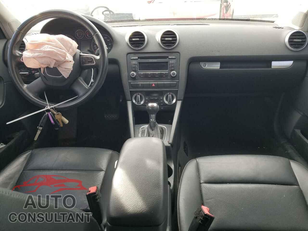 AUDI A3 2011 - WAUBJBFM2BA052140