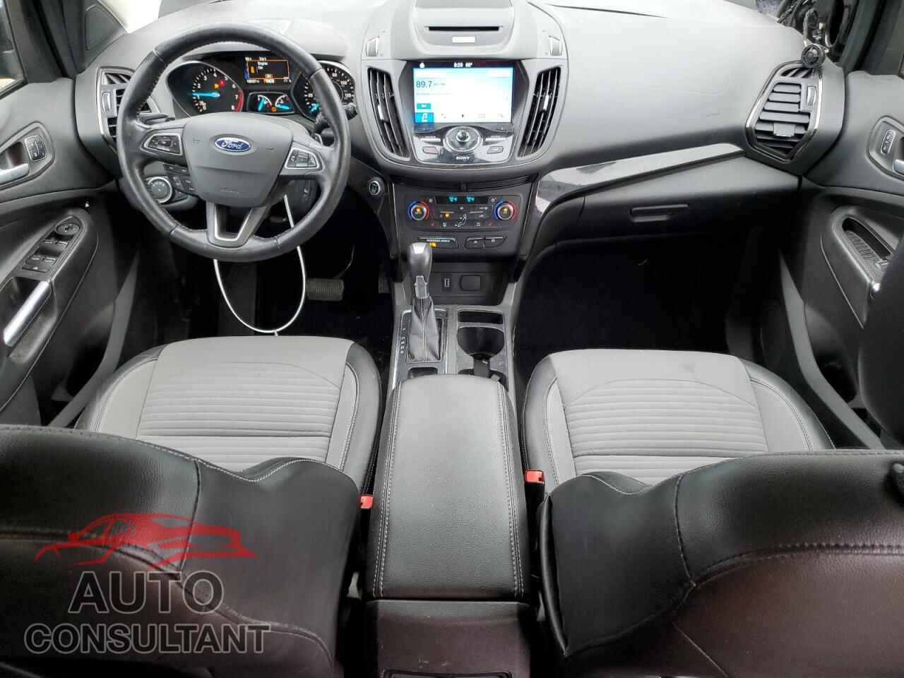 FORD ESCAPE 2017 - 1FMCU9JD7HUD63550