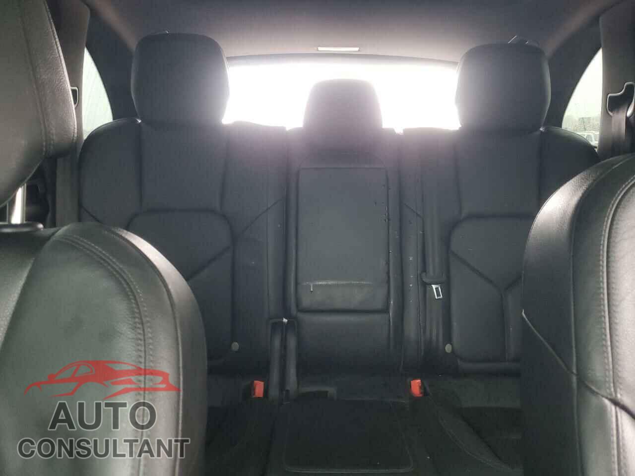 PORSCHE CAYENNE 2014 - WP1AA2A24ELA08703