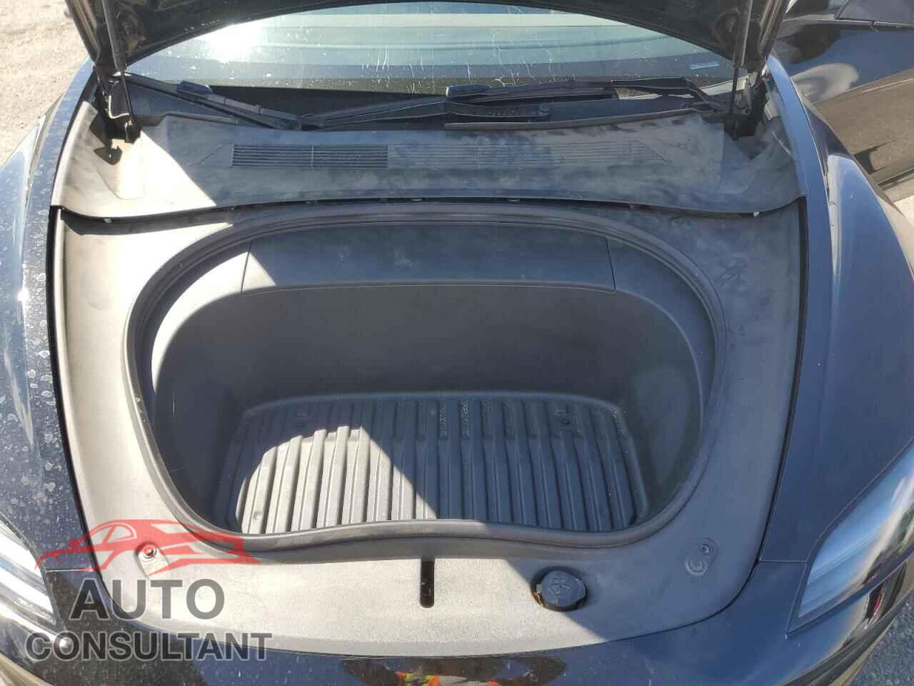 TESLA MODEL 3 2024 - 5YJ3E1EA4RF722656