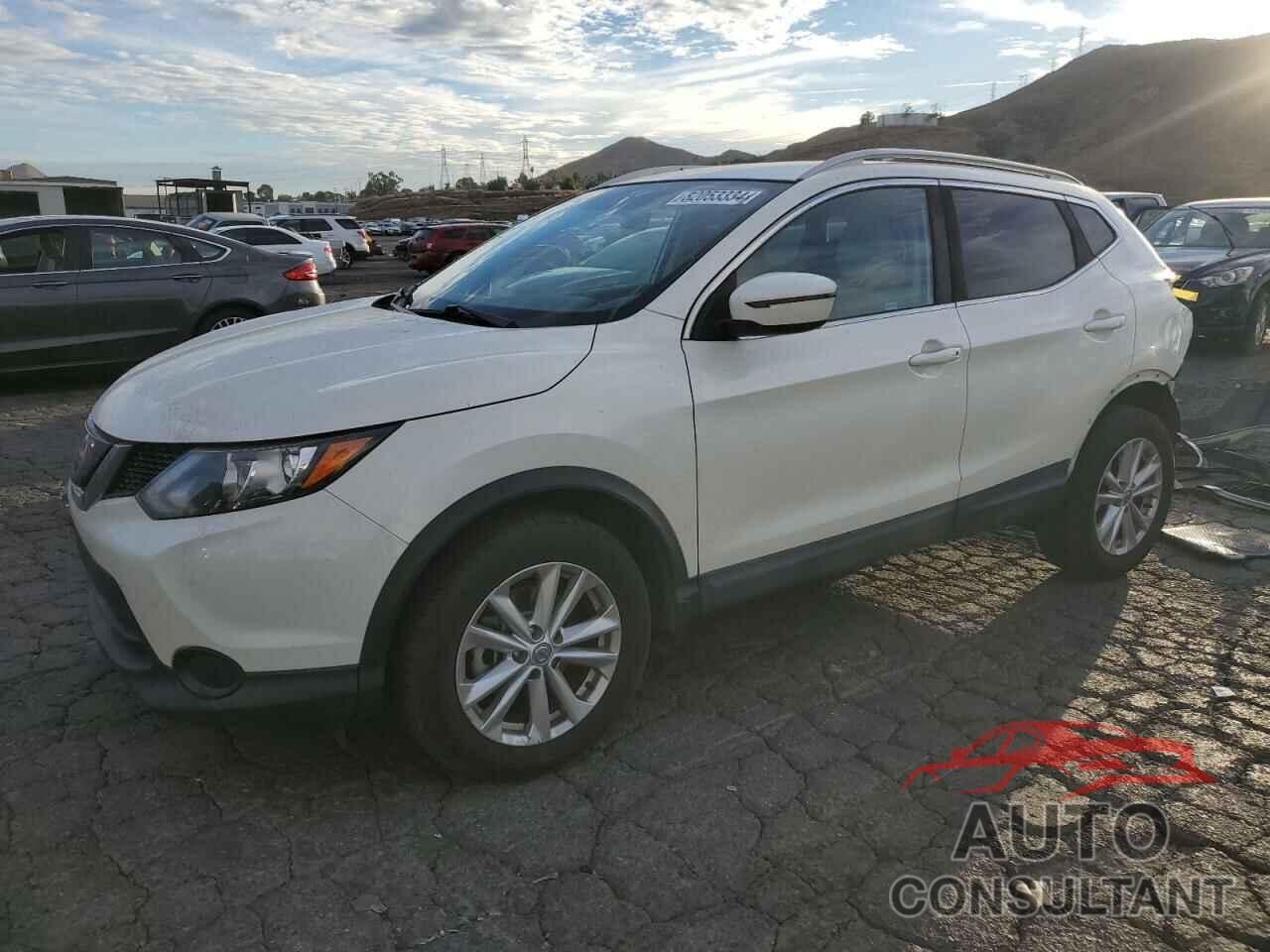 NISSAN ROGUE 2018 - JN1BJ1CP1JW501100