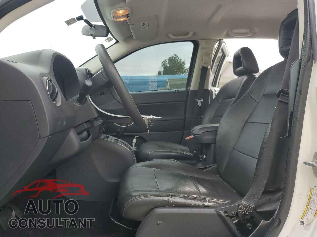 JEEP COMPASS 2009 - 1J4FT47B49D196637