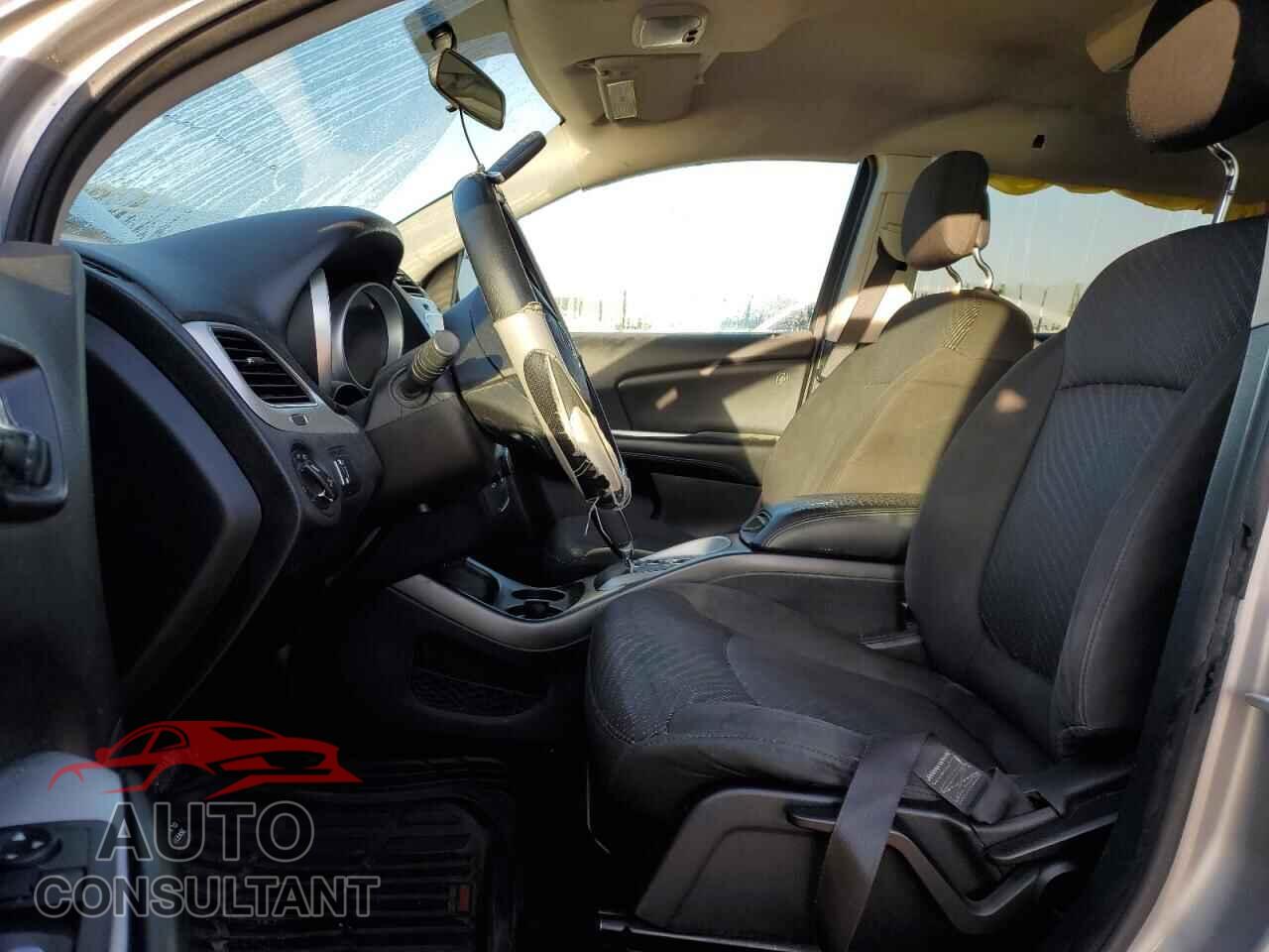 DODGE JOURNEY 2015 - 3C4PDCBG3FT701724