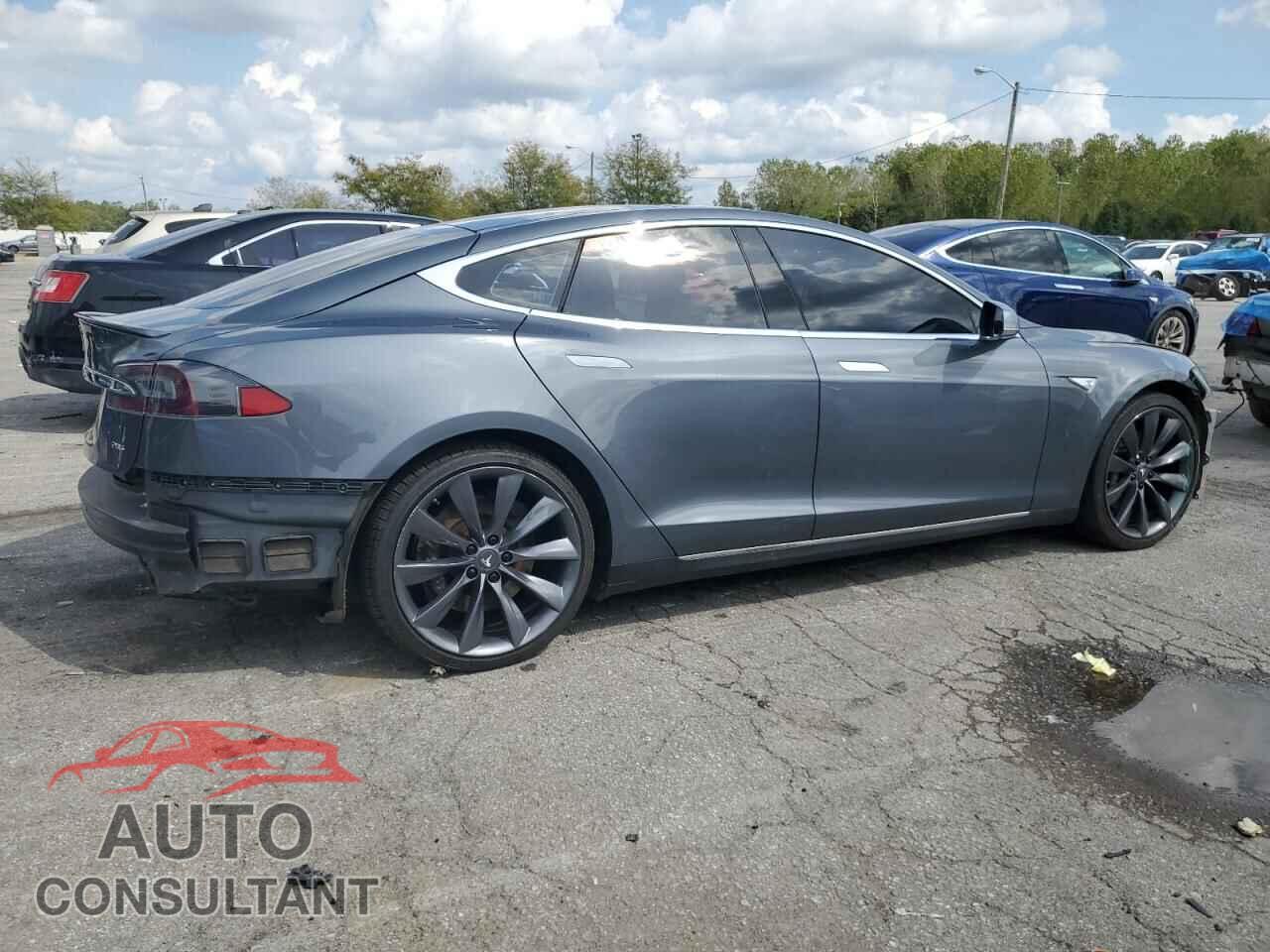 TESLA MODEL S 2013 - 5YJSA1CPXDFP07277