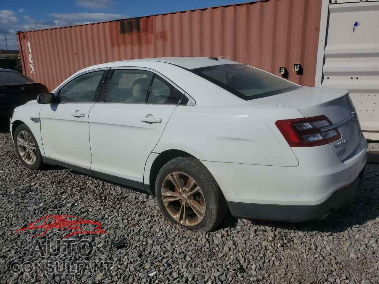 FORD TAURUS 2019 - 1FAHP2D80KG117541