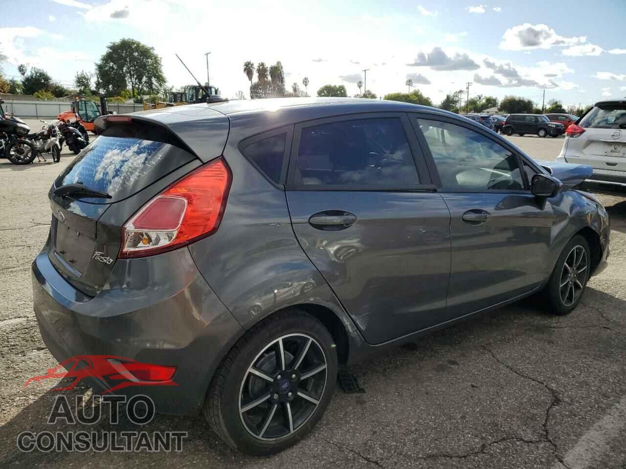FORD FIESTA 2017 - 3FADP4EJ6HM171937