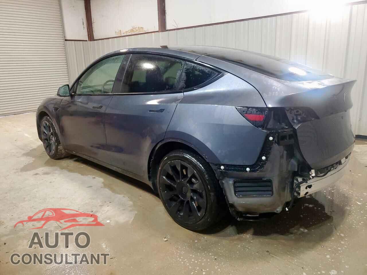 TESLA MODEL Y 2022 - 7SAYGDEE6NF480809