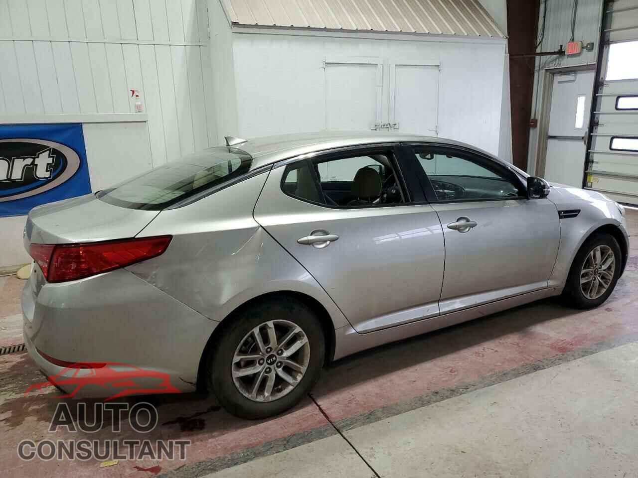 KIA OPTIMA 2011 - KNAGM4A75B5128047
