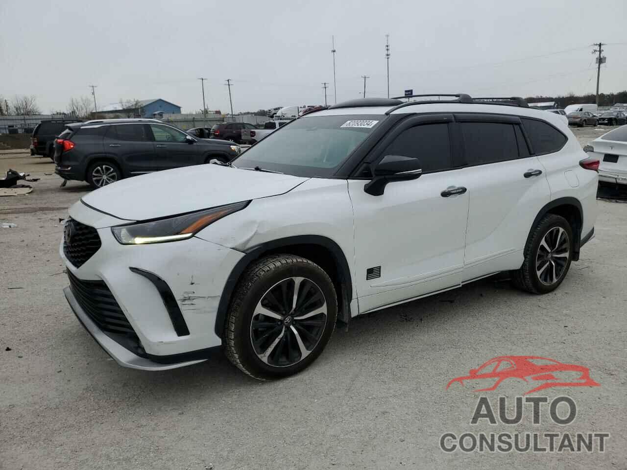 TOYOTA HIGHLANDER 2022 - 5TDLZRBH9NS241022
