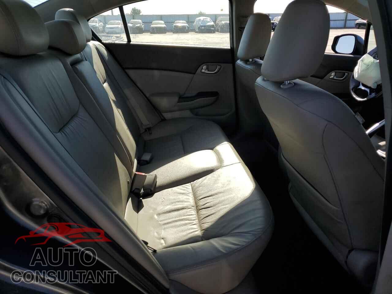 HONDA CIVIC 2012 - 2HGFB2F98CH556435