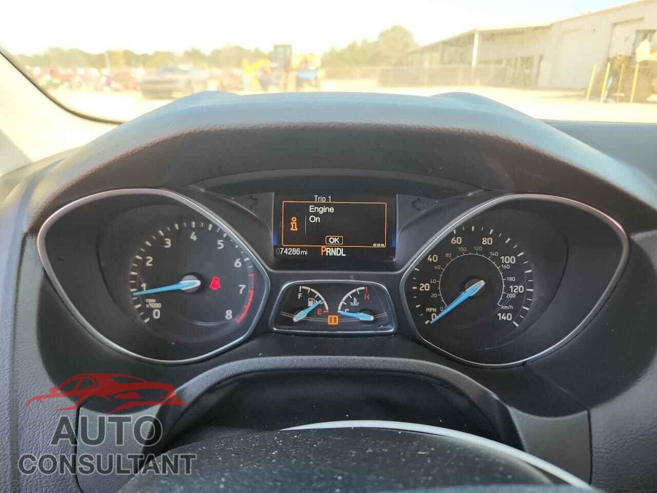 FORD FOCUS 2017 - 1FADP3E20HL312005