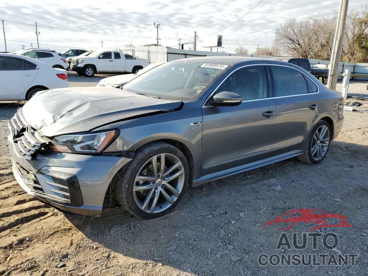VOLKSWAGEN PASSAT 2017 - 1VWDT7A38HC020465