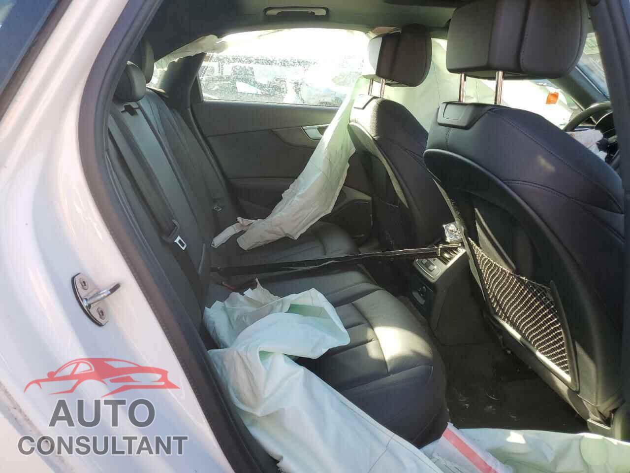 AUDI A4 2019 - WAUDNAF46KA084452
