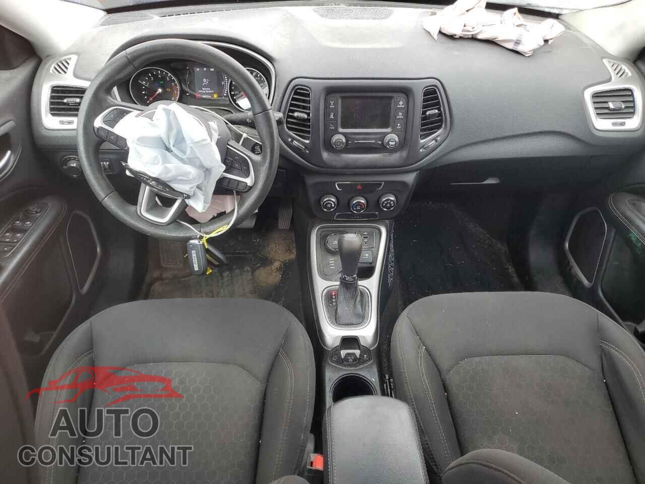 JEEP COMPASS 2018 - 3C4NJDAB4JT261792