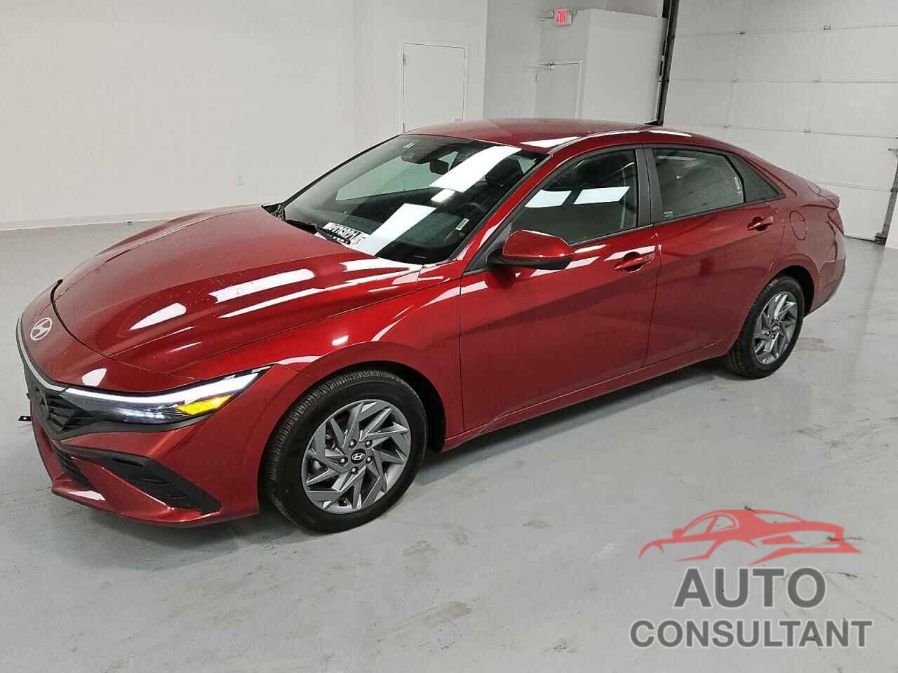 HYUNDAI ELANTRA 2024 - KMHLM4DG3RU639345