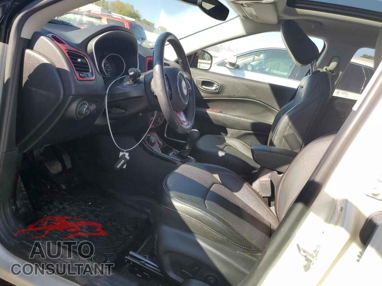 JEEP COMPASS 2021 - 3C4NJDCB1MT544815