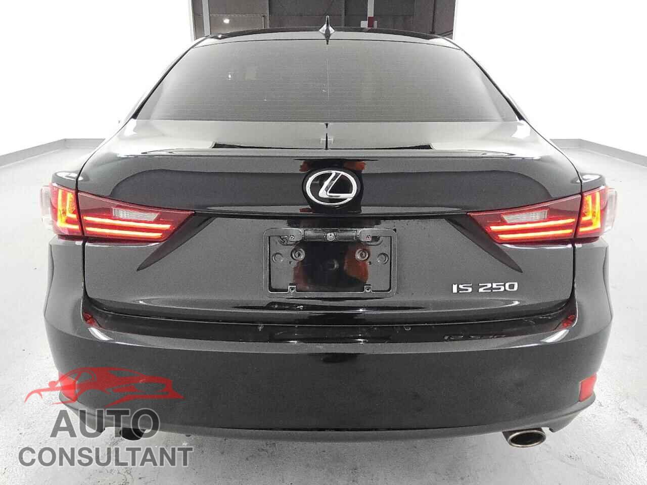 LEXUS IS 2014 - JTHBF1D2XE5014747
