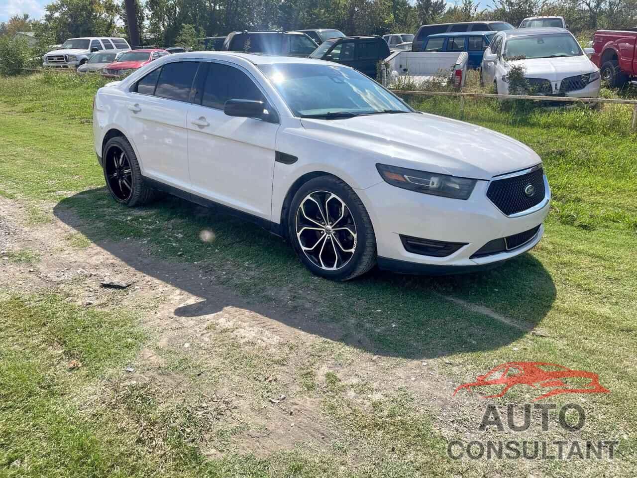 FORD TAURUS 2015 - 1FAHP2KT2FG174904