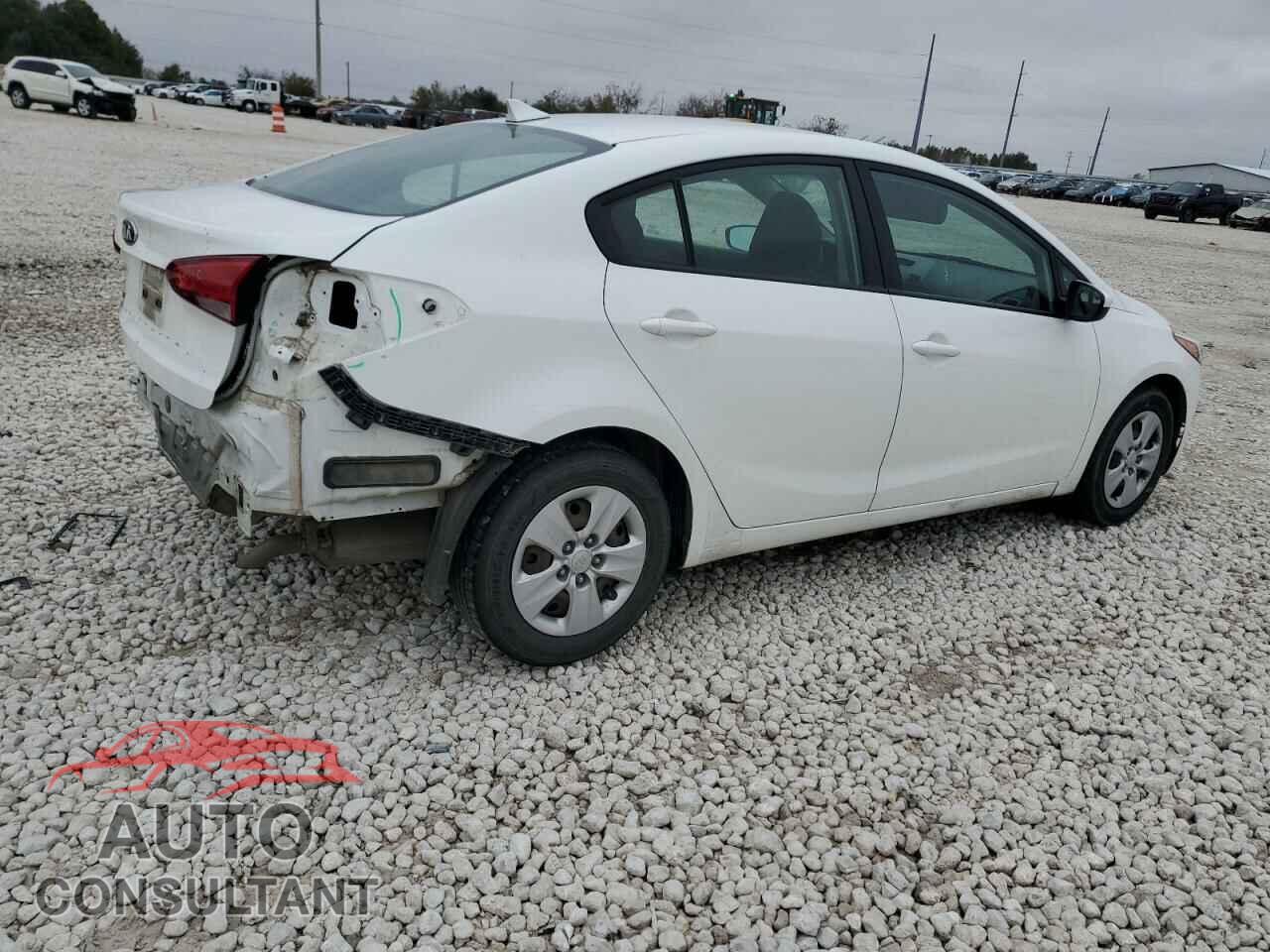 KIA FORTE 2017 - 3KPFK4A79HE084989