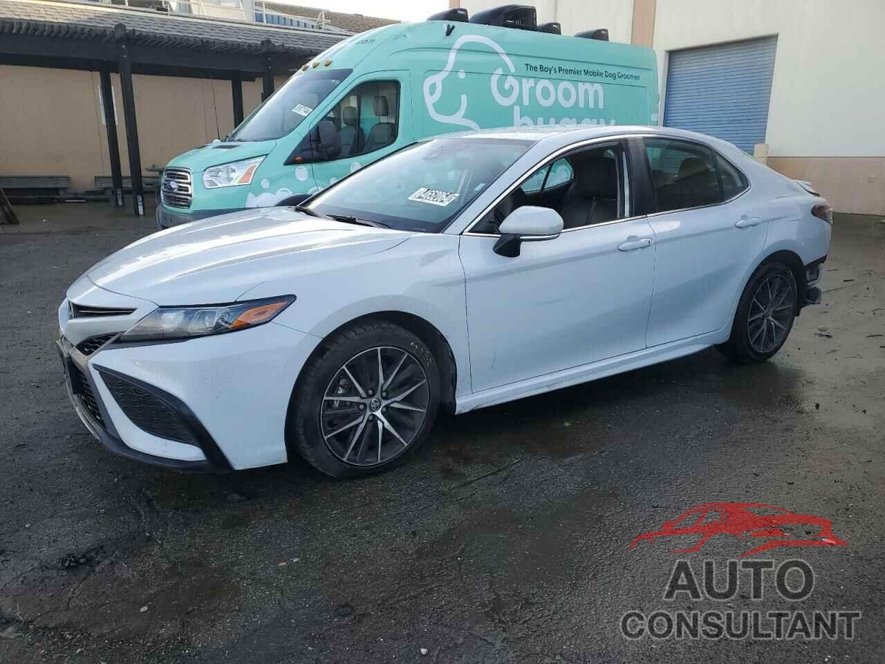 TOYOTA CAMRY 2022 - 4T1G11AK4NU035833