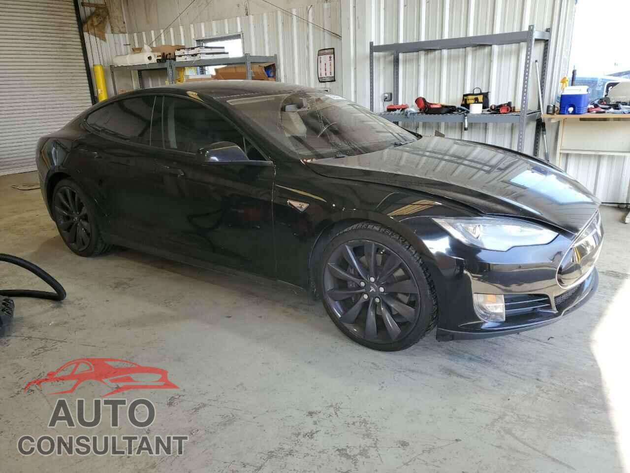 TESLA MODEL S 2013 - 5YJSA1DP9DFP26689