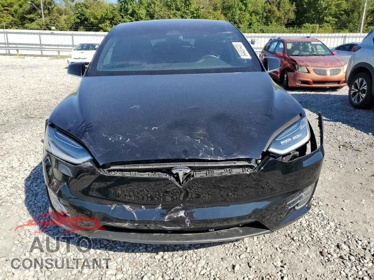 TESLA MODEL X 2017 - 5YJXCDE26HF038272
