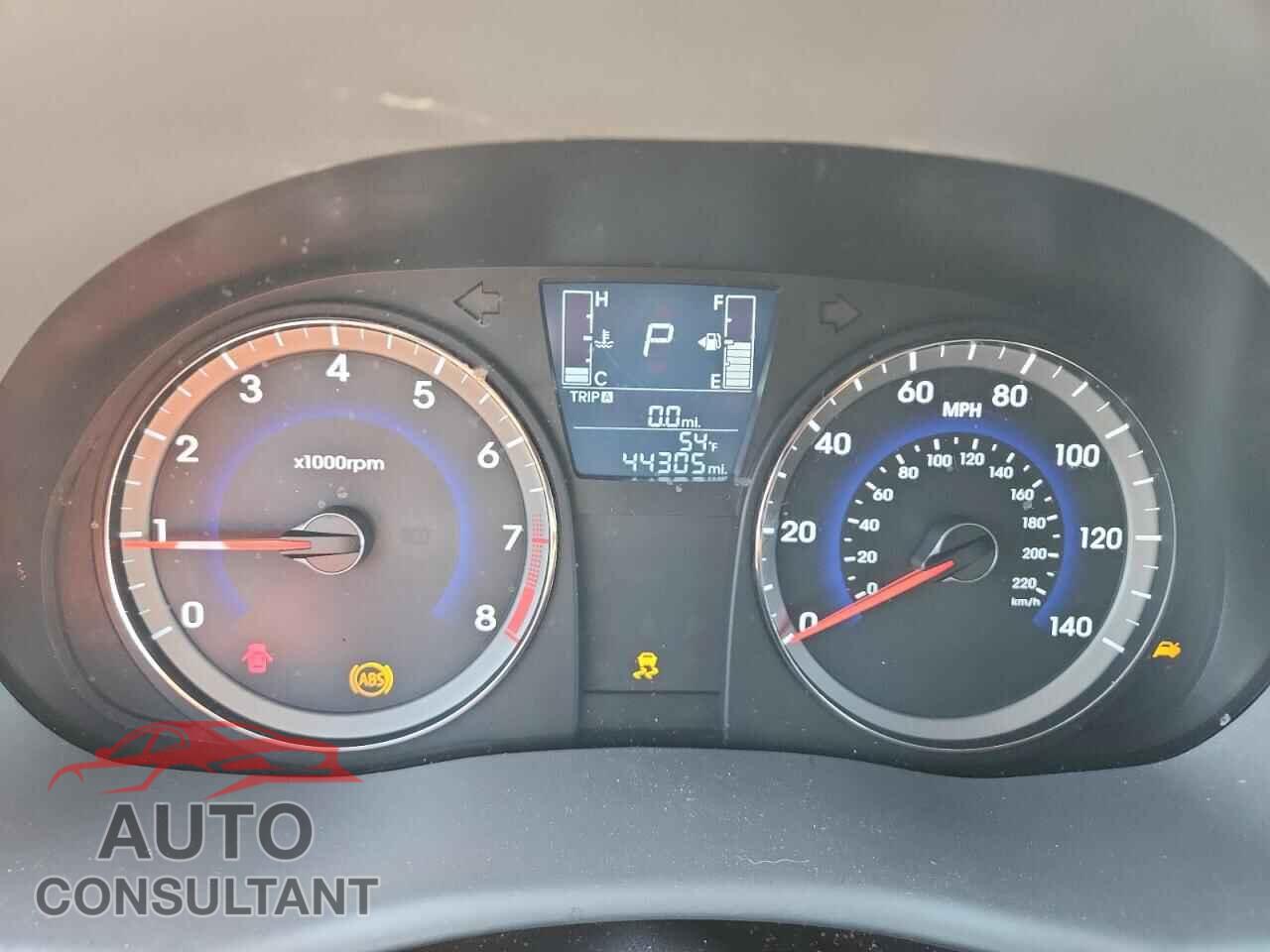 HYUNDAI ACCENT 2017 - KMHCT4AE6HU281453