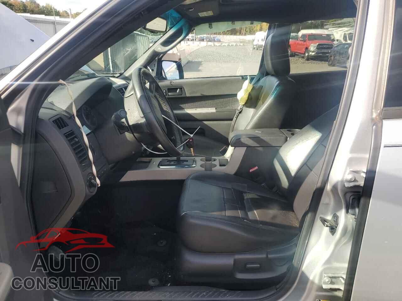 FORD ESCAPE 2011 - 1FMCU0D70BKB09151
