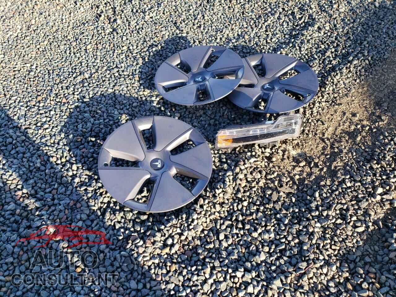 TESLA MODEL 3 2023 - 5YJ3E1EA2PF474100