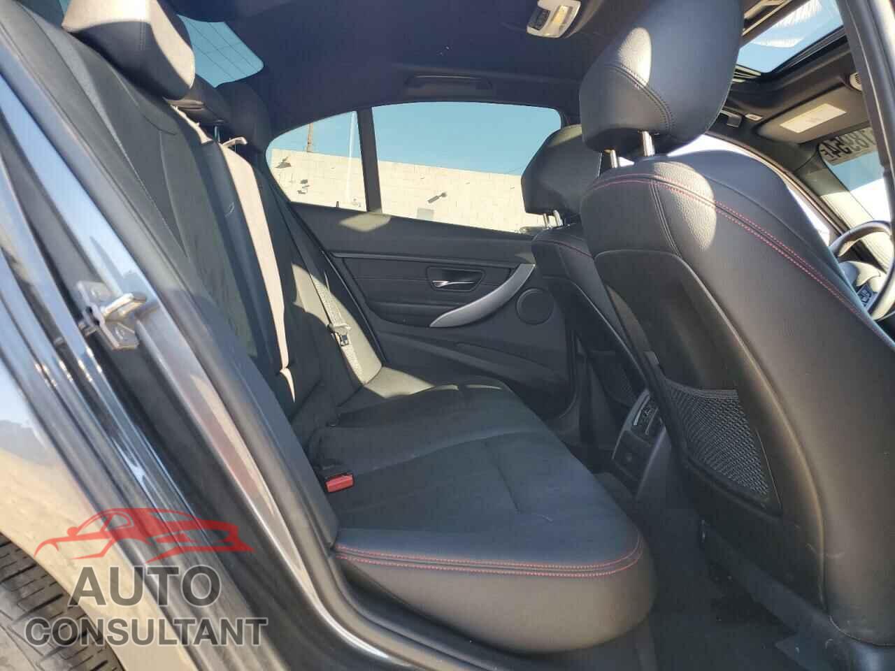 BMW 3 SERIES 2014 - WBA3D3C58EK157083