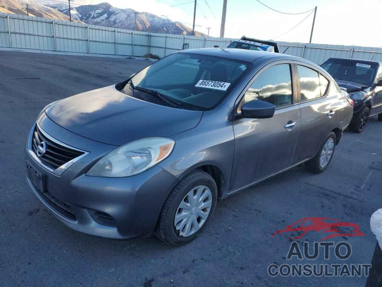NISSAN VERSA 2018 - 3N1CN7AP0JL809525