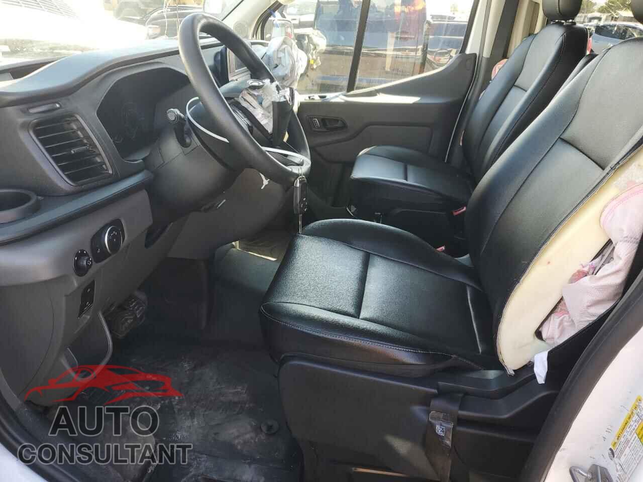 FORD TRANSIT 2023 - 1FBAX2C88PKB49157
