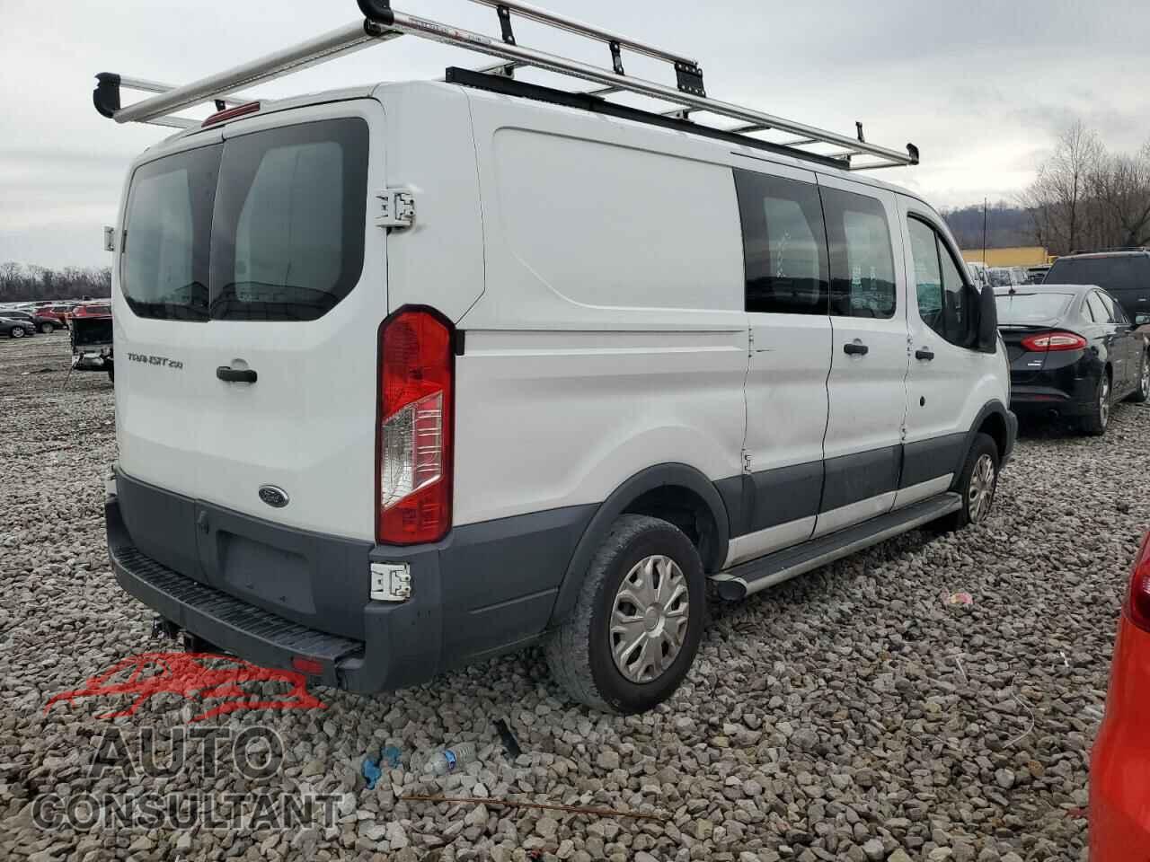 FORD TRANSIT 2017 - 1FTYR1ZM8HKB29561