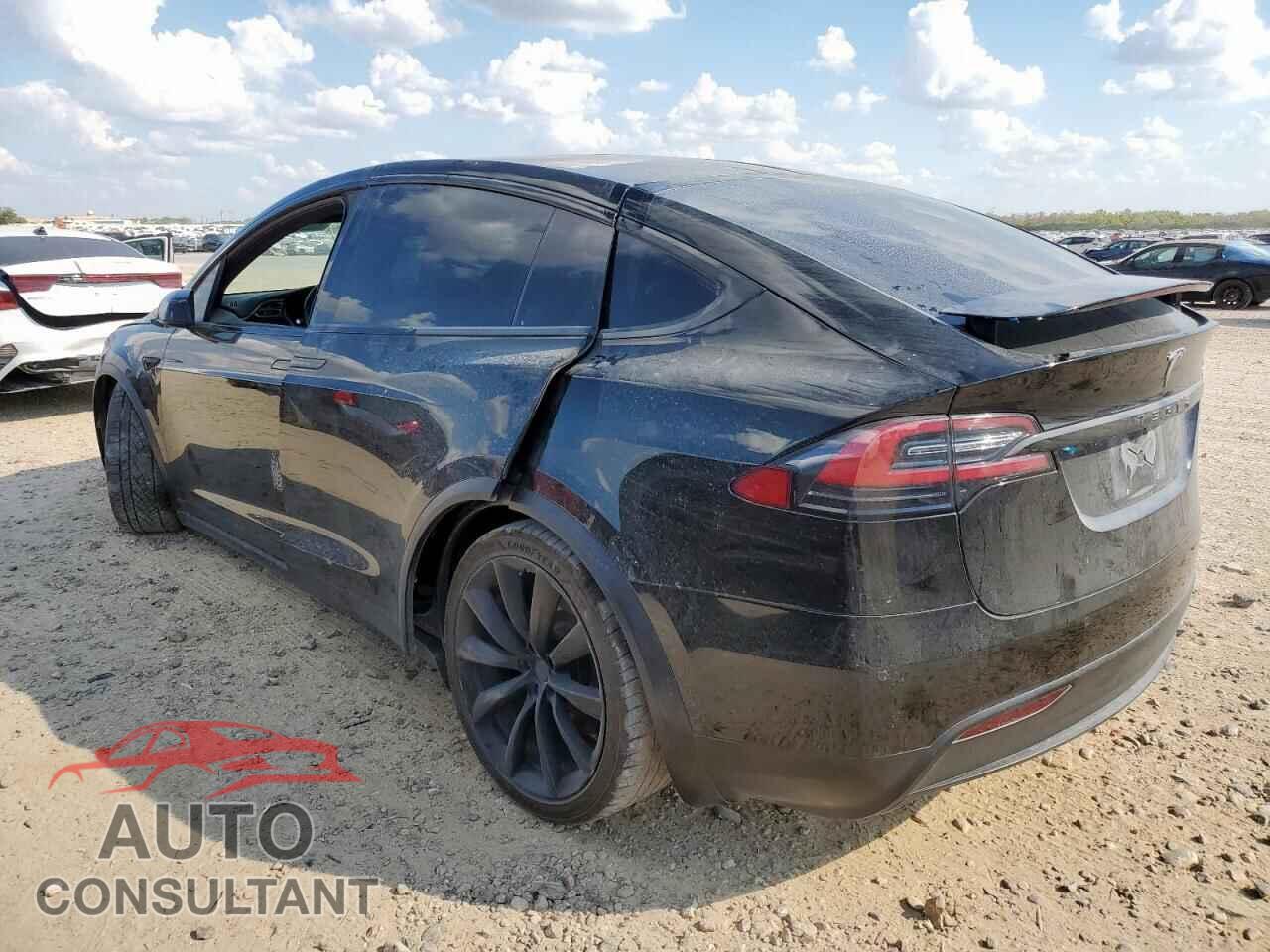TESLA MODEL X 2017 - 5YJXCBE21HF050463