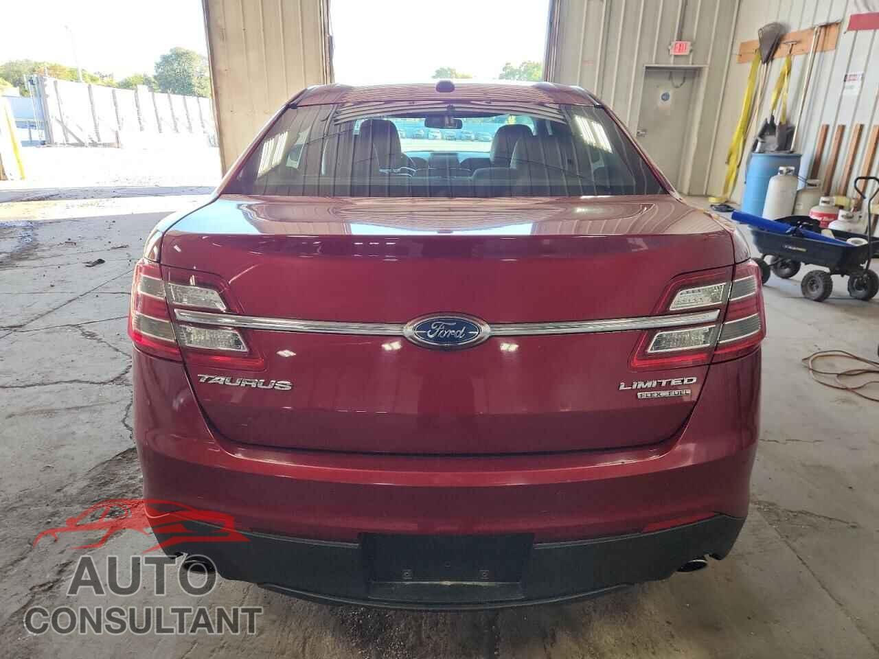 FORD TAURUS 2018 - 1FAHP2F89JG111216